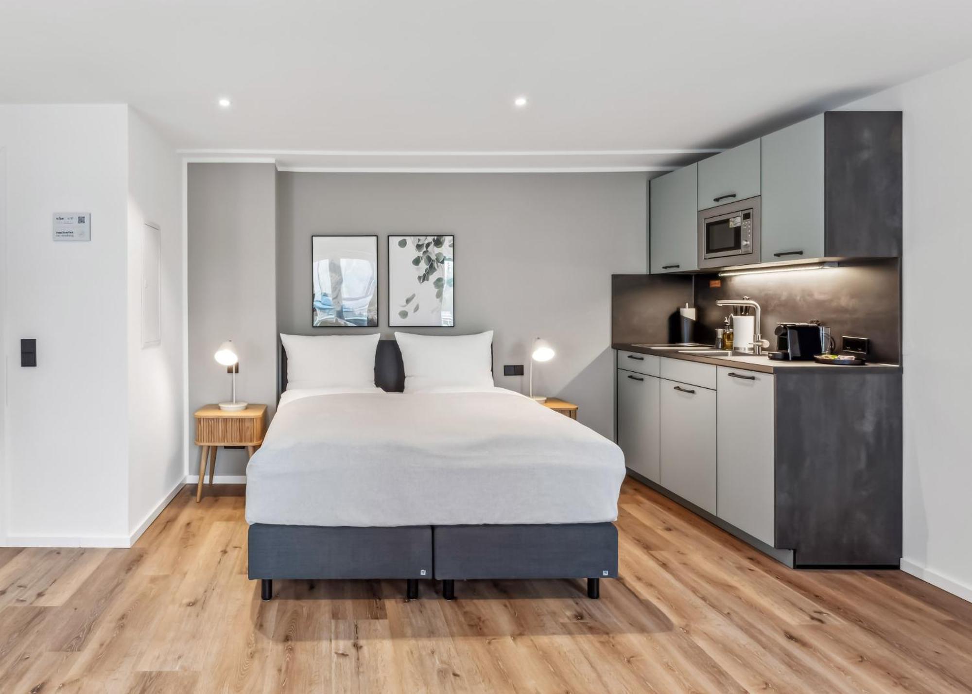Limehome Salzgitter A.-Schweitzer-Str. ภายนอก รูปภาพ